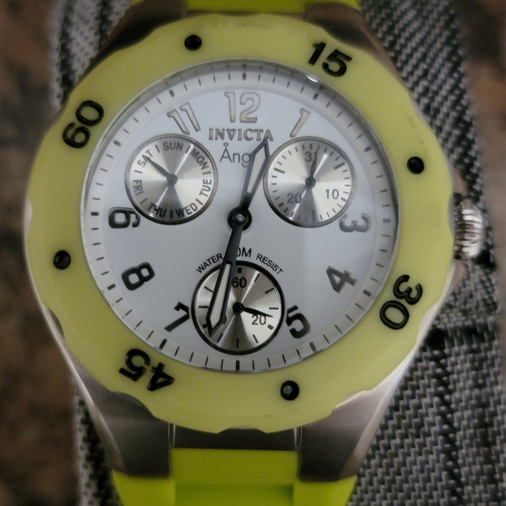 Invicta Angel Watch 0697 Women 30m Silver Green Analog Quartz Watch New Battery